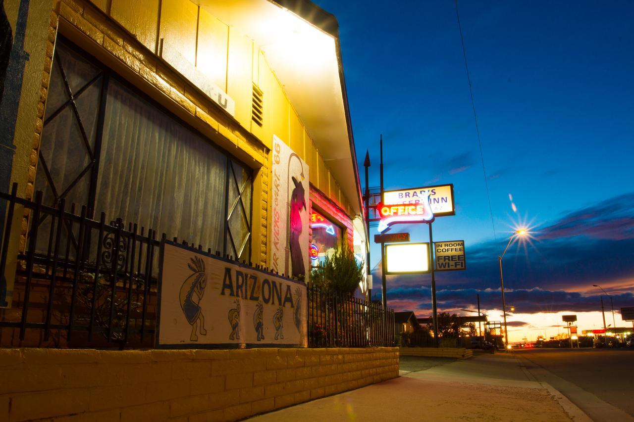 Brad'S Desert Inn Holbrook Exterior foto