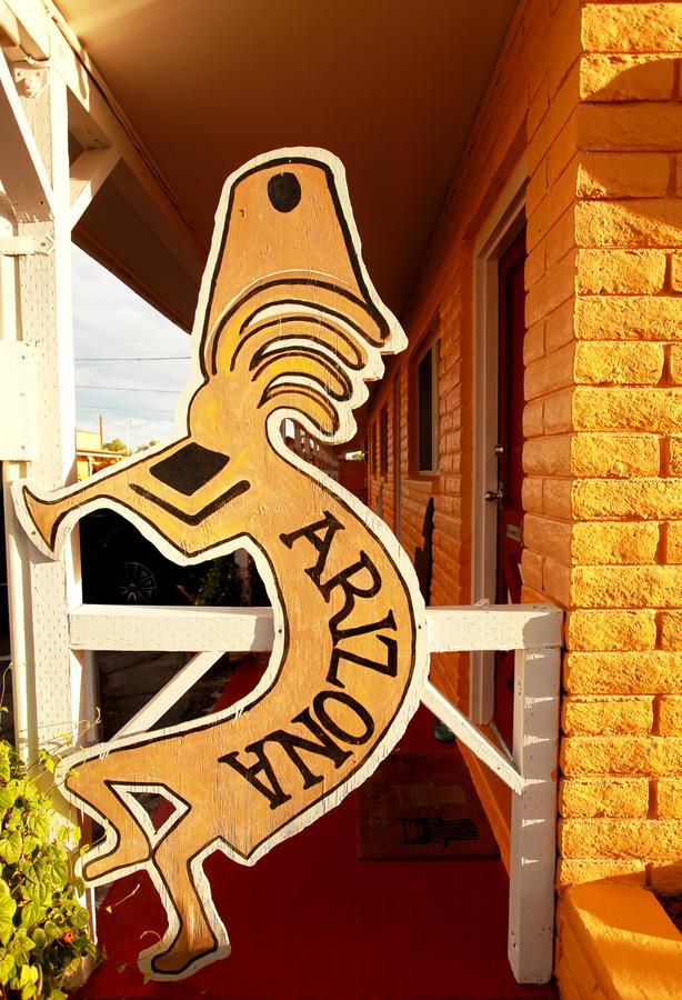 Brad'S Desert Inn Holbrook Exterior foto